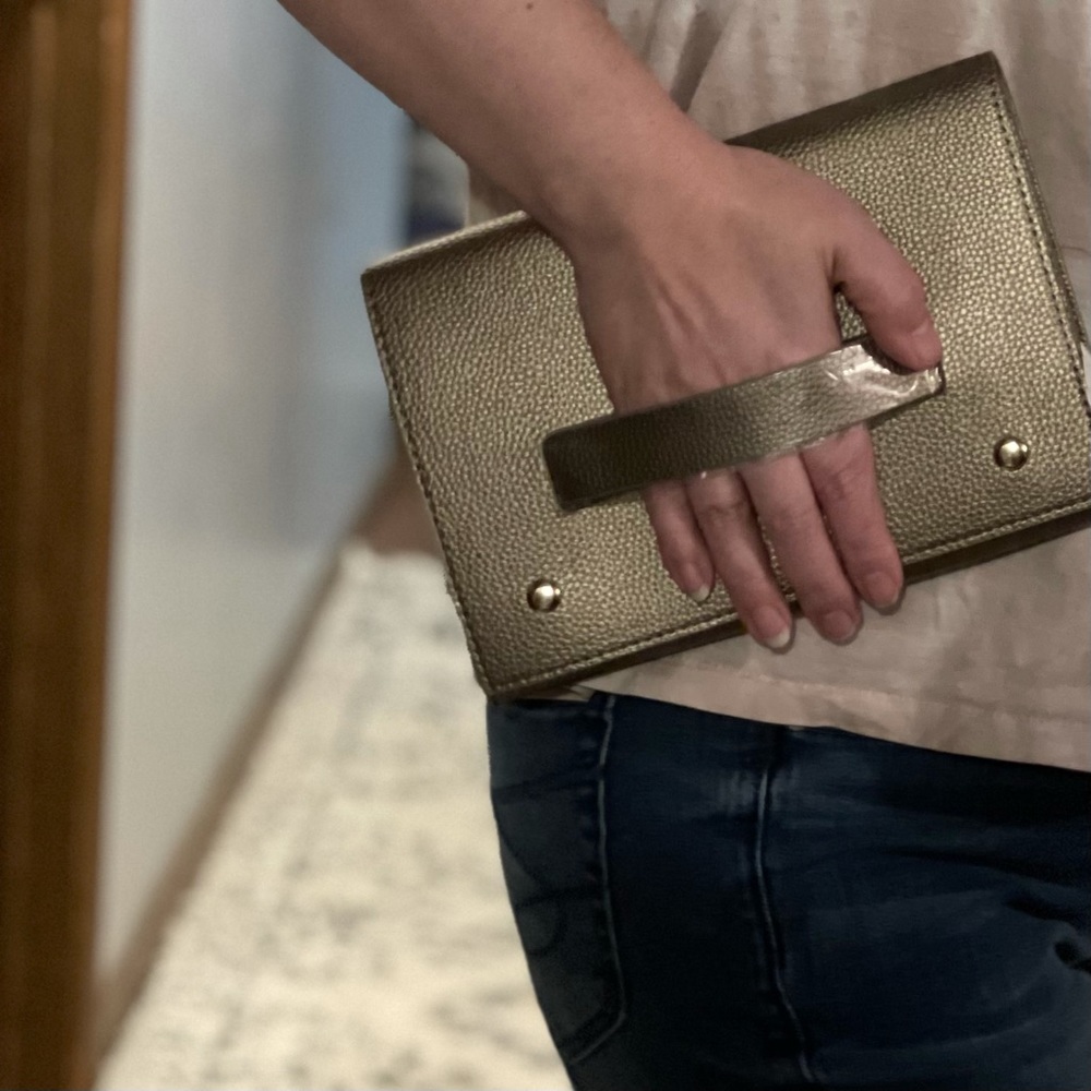 COOL ~Gunmetal Silver Metallic Clutch Bag ~ Purse
